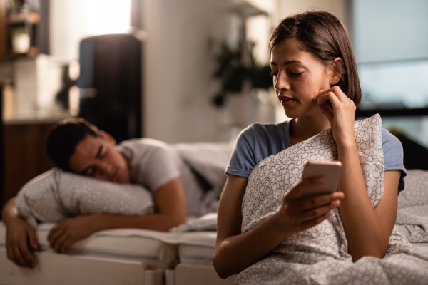 Girlfriend Is Cheating Over Text