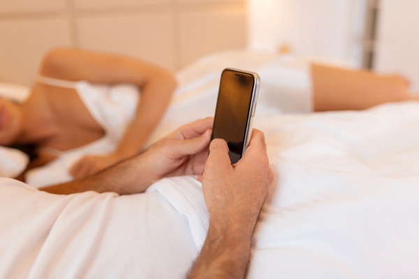 Signs of a Serial Cheater